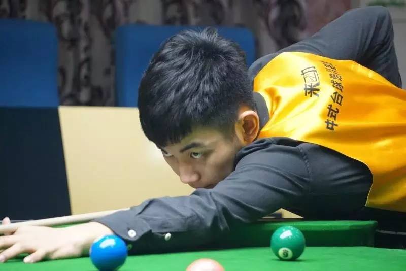 防守两端的 防守两端的